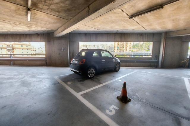 #24217 Ufficio al decimo piano e sette posti auto in vendita - foto 17