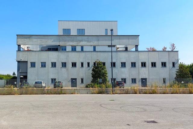 #24247 Edificio artigianale con uffici e cabina elettrica in vendita - foto 23