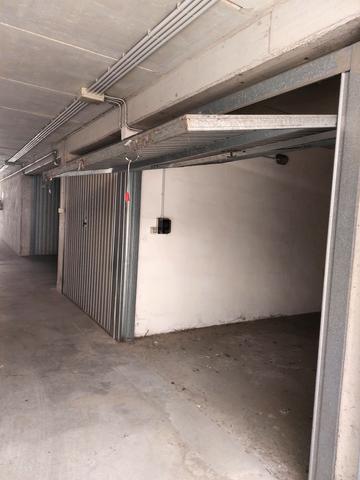 Garage in vendita