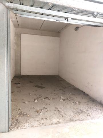Garage in vendita