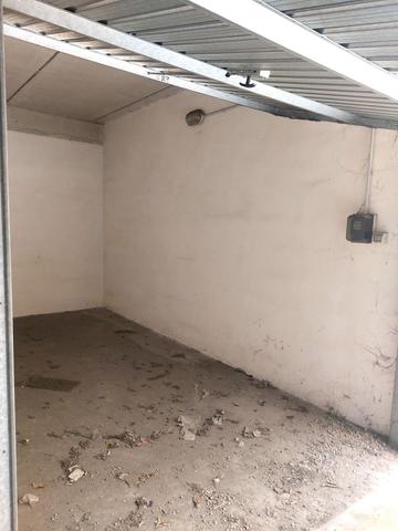 Garage in vendita