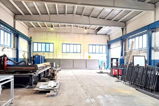 #24550 Capannone artigianale con terreno boschivo in vendita - foto 9