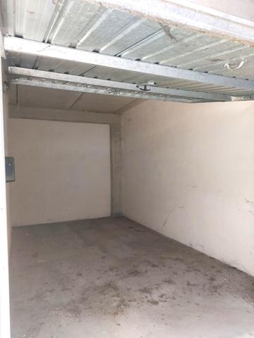 Garage in vendita