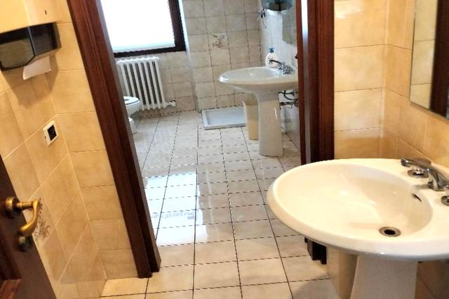 #24584 Ufficio al piano terra con scoperto privato in vendita - foto 4