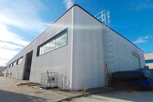 #24640 Capannone magazzini e cortile da frazionare in vendita - foto 3