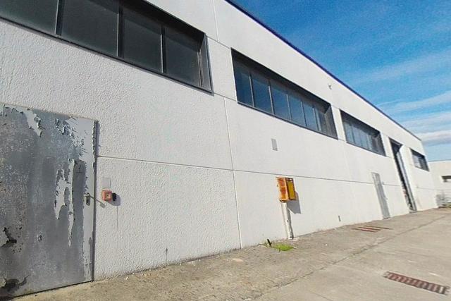 #24640 Capannone magazzini e cortile da frazionare in vendita - foto 9