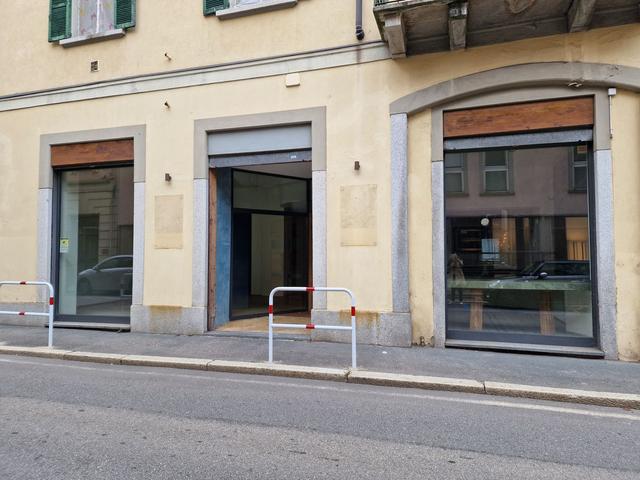 Negozi in vendita