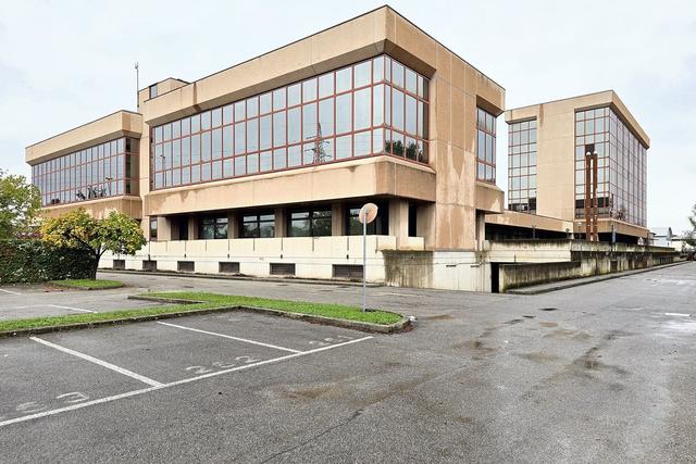 #25011 Ufficio con annesso garage in vendita - foto 20