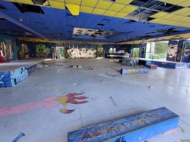 #25017 Locale commerciale ex discoteca in vendita - foto 4