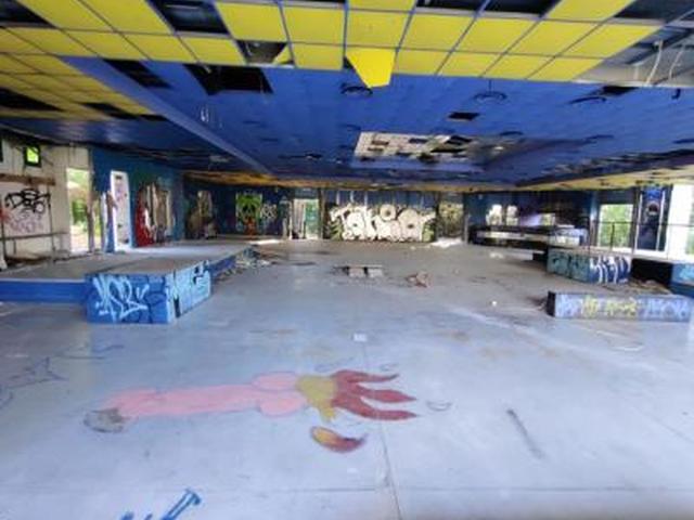 #25017 Locale commerciale ex discoteca in vendita - foto 5