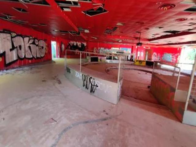 #25017 Locale commerciale ex discoteca in vendita - foto 11