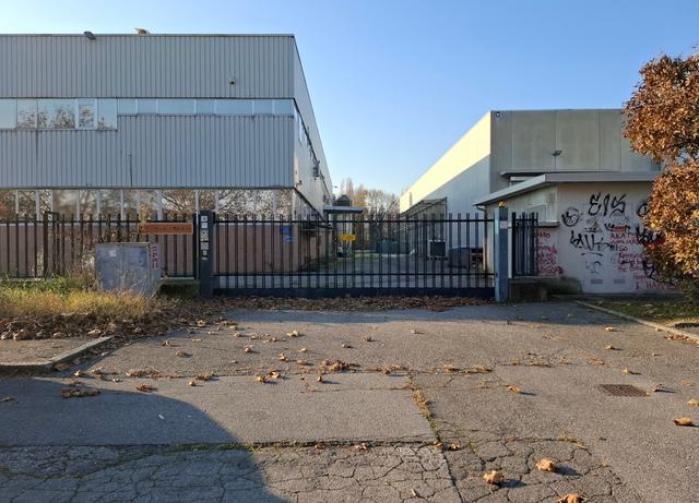 #25095 Ampio capannone industriale in vendita - foto 3