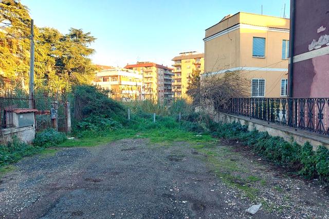 #25187 Frustolo di terreno in contesto residenziale in vendita - foto 3