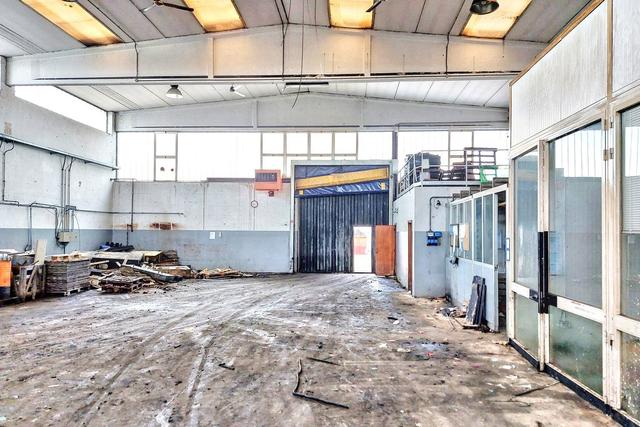 #25490 Capannone industriale con area esterna di pertinenza in vendita - foto 12