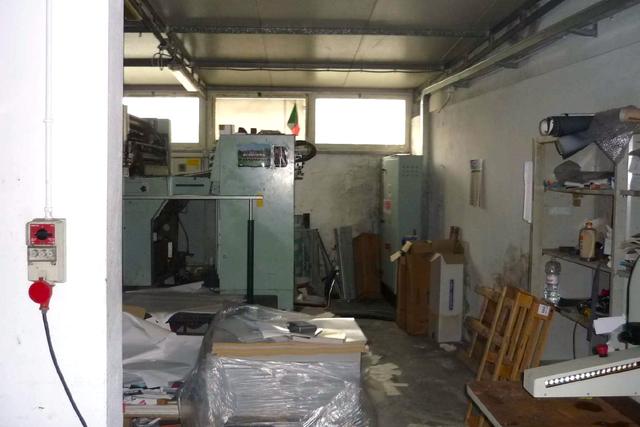 #25560 Laboratorio artigiano con corte in centro città in vendita - foto 3