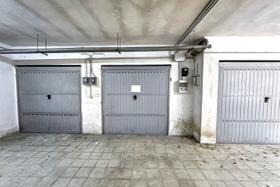 Garage in vendita