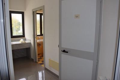 Con servizi in vendita