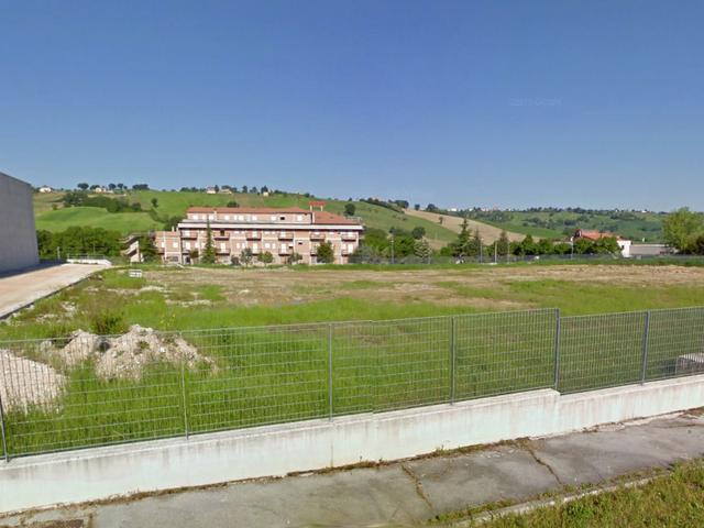 #3550 Terreno edificabile industriale in vendita - foto 3