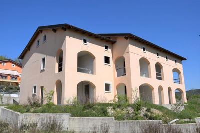 Palazzi in vendita