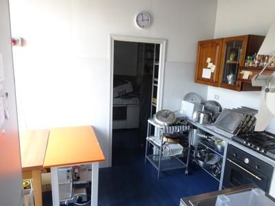 Laboratori in vendita