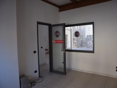 Complessi commerciali in vendita