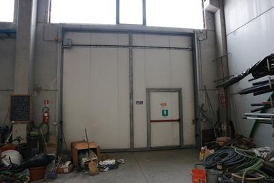 Locali deposito in vendita