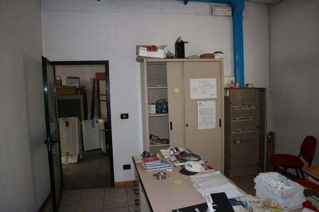 #6628 Magazzino con uffici in vendita - foto 6
