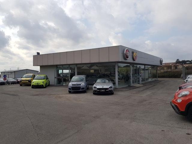 #6829 Uffici con appartamento più showroom in vendita - foto 2