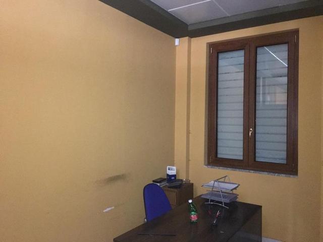 #7358 Ufficio in complesso residenziale in vendita - foto 3