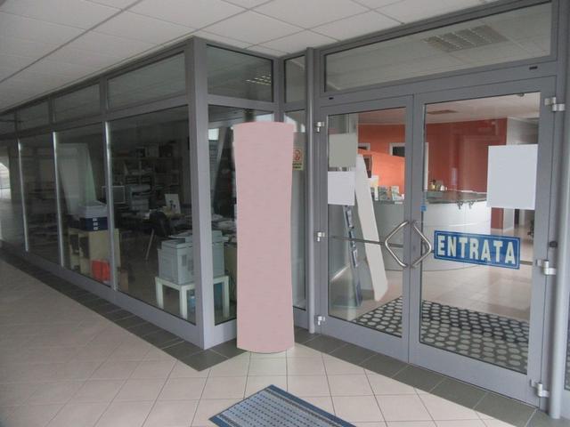 #7427 Laboratorio artigianale in complesso commerciale (Sub 20) in vendita - foto 2