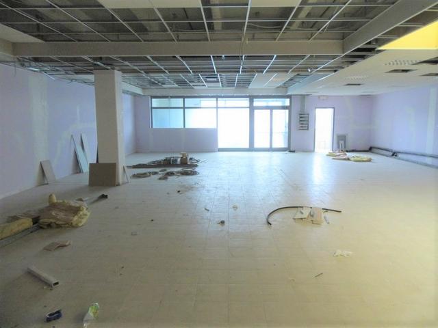#7429 Laboratorio artigianale in complesso commerciale (Sub 46) in vendita - foto 4