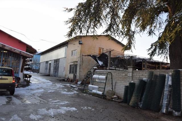 Negozi in vendita