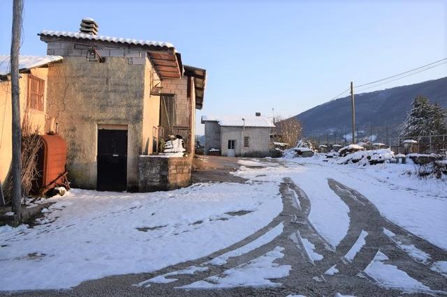 Negozi in vendita