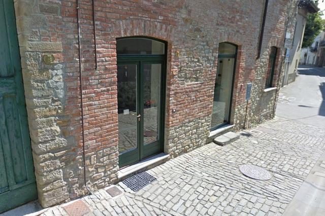 #7547 Negozio al piano terra in centro storico in vendita - foto 2