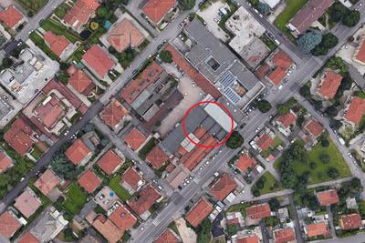 Negozi in vendita