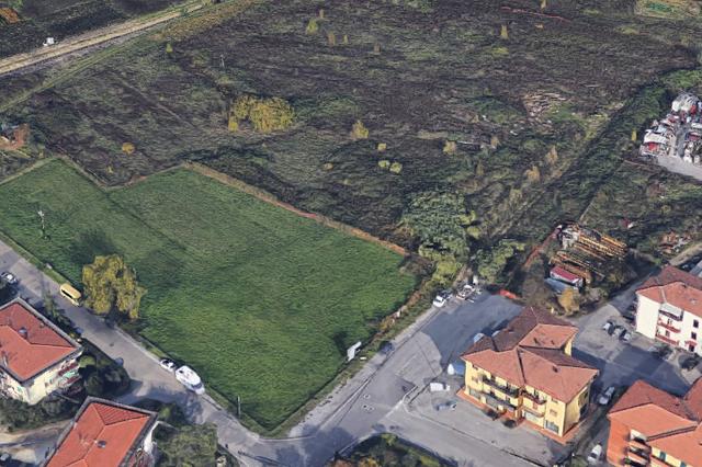 #7933 Terreno di 2295 mq con potenzialità edificatoria in vendita - foto 2