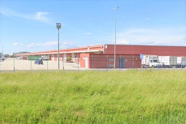 #8018 Aree urbane in complesso commerciale in vendita - foto 3