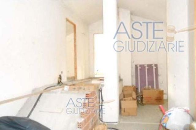 #8031 Magazzino al piano terzo in vendita - foto 4