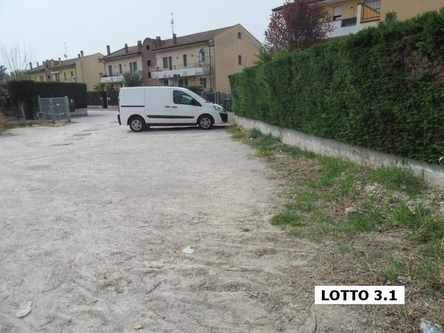 #8550 Raccolta di offerte per terreni e aree urbane in vendita - foto 5