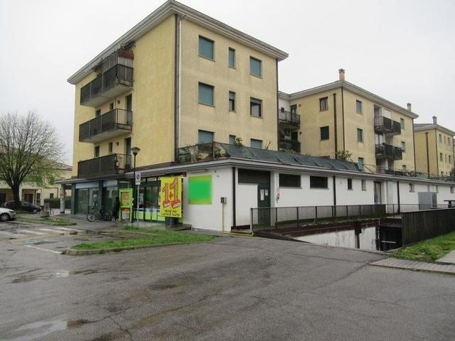 #8554 Porzione di negozio con garage in complesso polifunzionale in vendita - foto 2