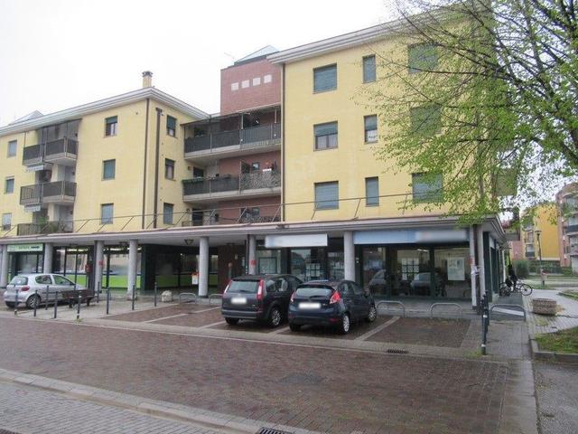 #8554 Porzione di negozio con garage in complesso polifunzionale in vendita - foto 4