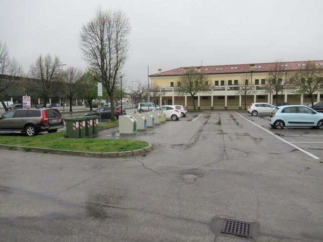 #8555 Area urbana ad uso parcheggio e verde in vendita - foto 1