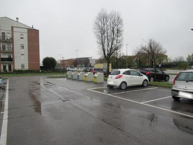 #8555 Area urbana ad uso parcheggio e verde in vendita - foto 4
