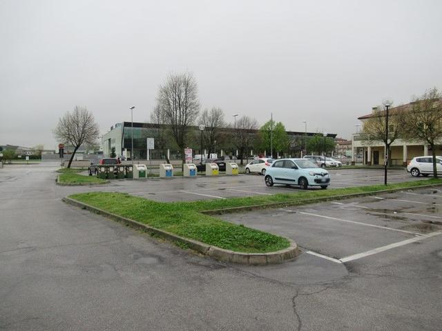 #8555 Area urbana ad uso parcheggio e verde in vendita - foto 6