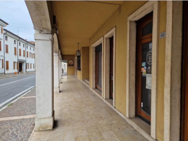 #8832 Negozio al piano terra in vendita - foto 4