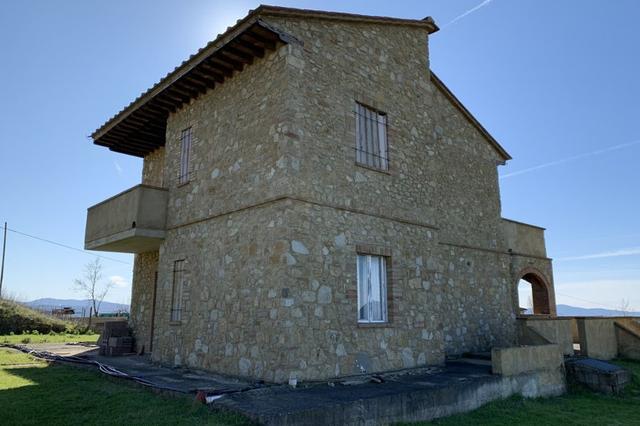 Rustici e casali in vendita