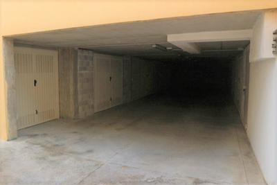 Garage in vendita
