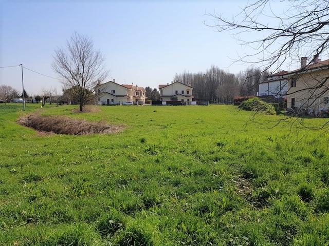 #9980 Terreno da lottizzare di 1.858 mq in vendita - foto 3