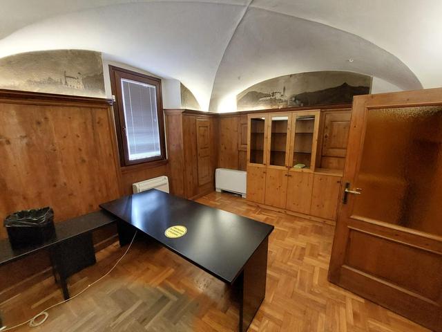 Studi privati in vendita