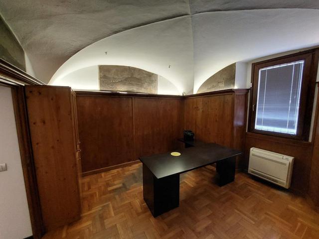 Studi privati in vendita